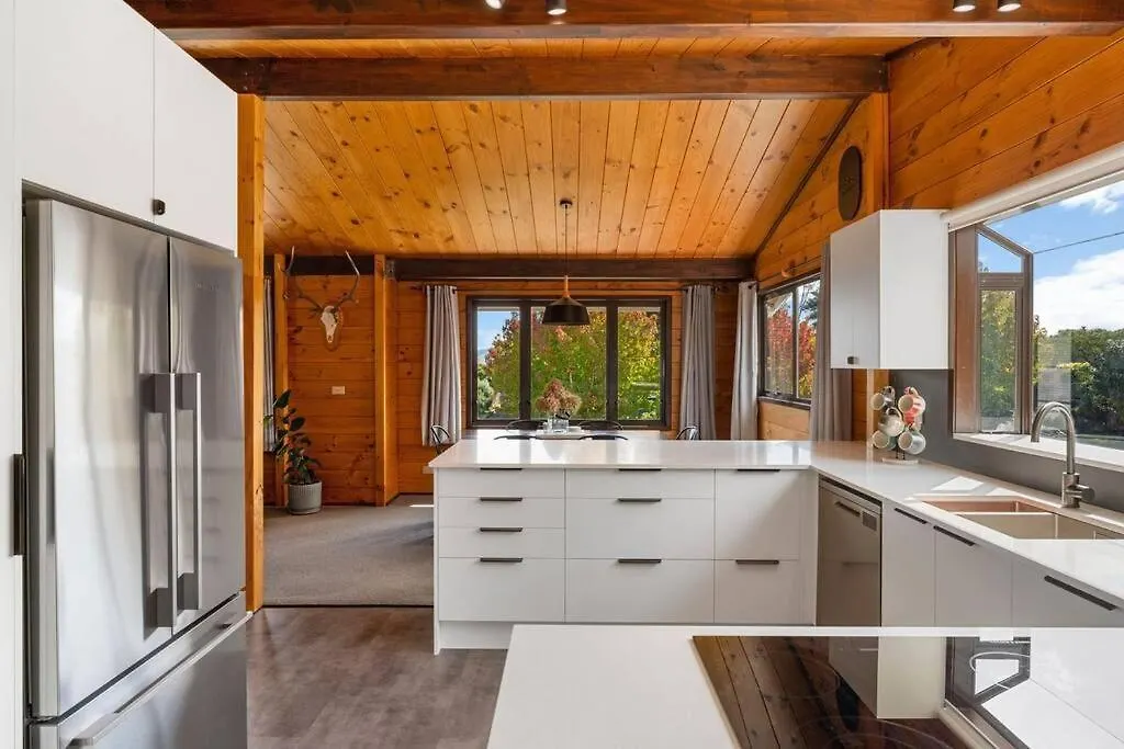 Spacious And Superb! Taupo 0*,